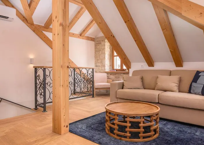 Oleander トロギール